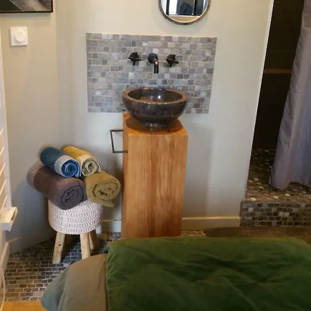 Fiquet De Normanville Pour Votre Bien Etre En Plein Coeur Historique *